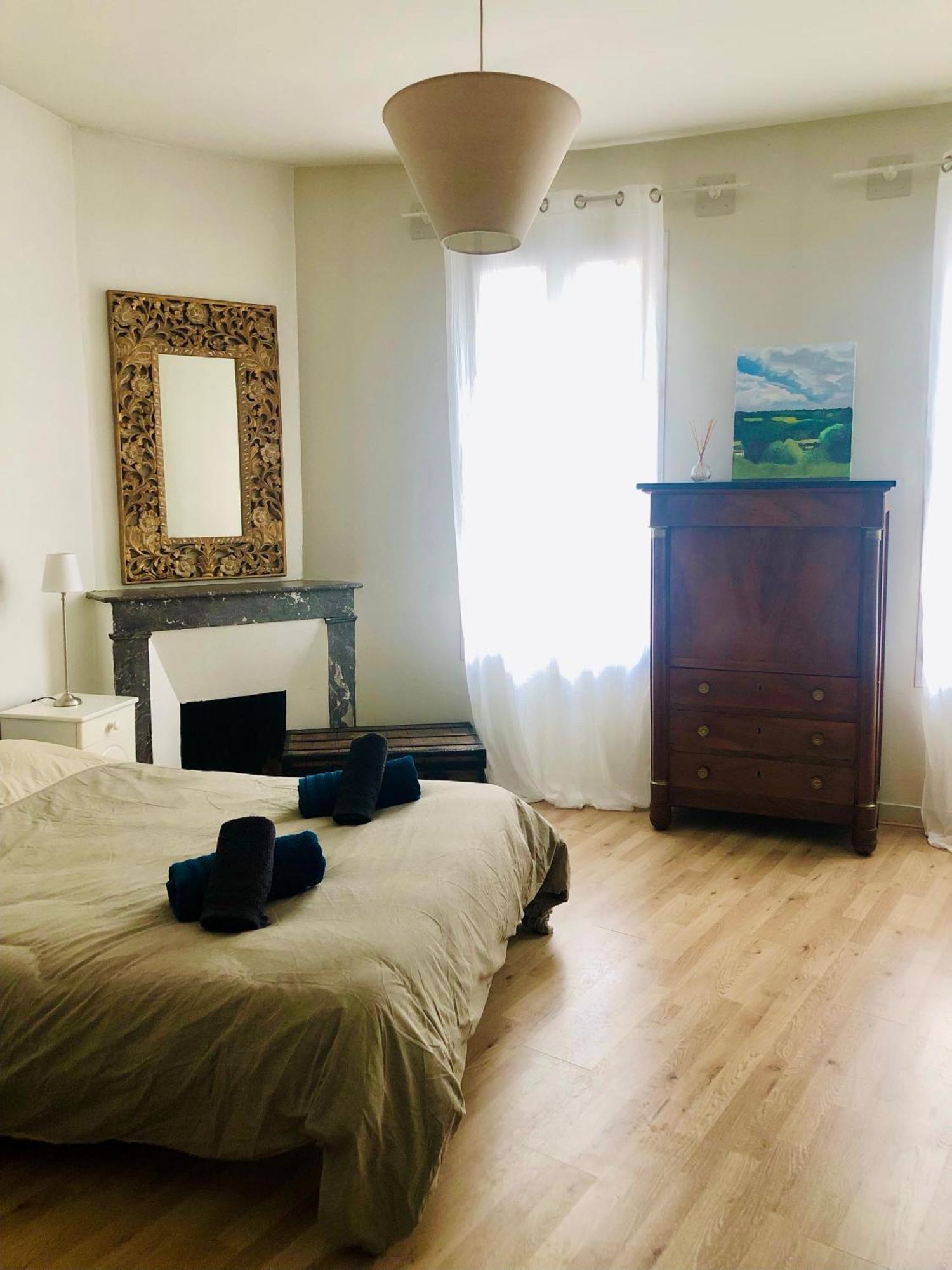 Maison De Au Coeur D'angouleme- 2 Chambres-wifi- Cosy - Ideal De 1 A 6 Personnes - Conciergerie J&n *